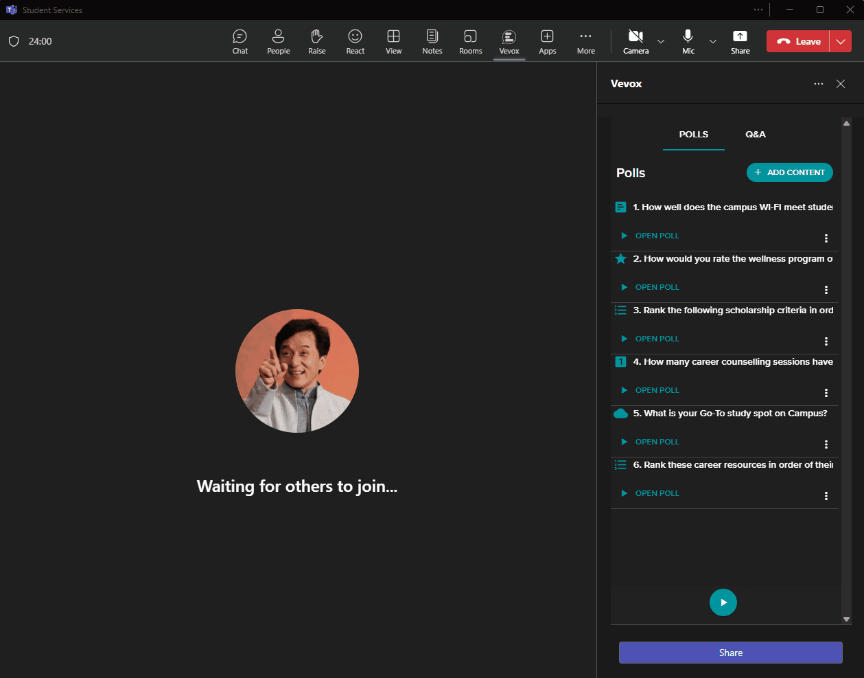 Run a poll in Team real time final.gif